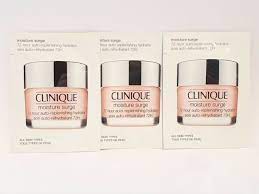 Clinique Moisture Surge 72 órás automatikusan újratöltő hidratáló gélkrém 1 ml 0,03 fl. oz. hivatalos bőrápolási minták