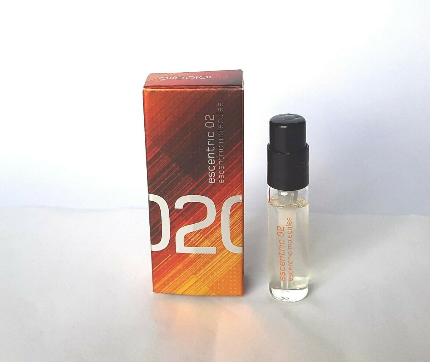 Escentric Molecules Escentric 02 hivatalos parfüm minta 2ml